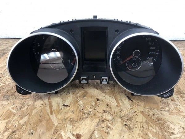 Ceas bord Volkswagen Golf MK6 2010 cod 5K0920870F