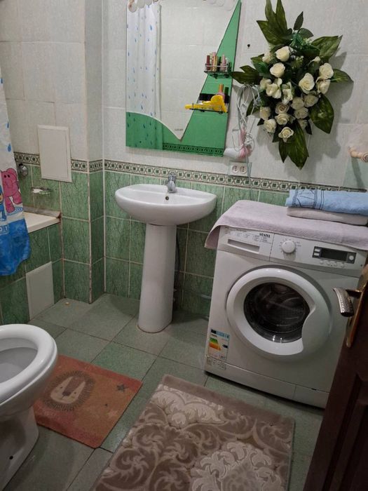 Продаётся квартира ТТЗ 2 3 комнатная 1 этаж 80 кв.м срочно,раздельная
