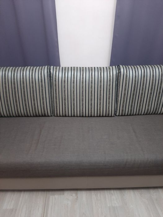 Продам диван в отличном состоянии