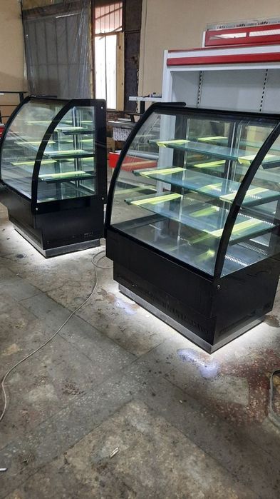 Холодильник витрина метровый