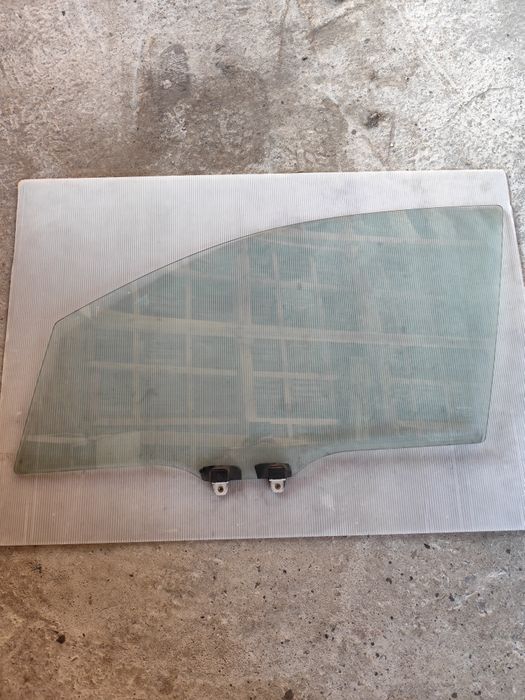 Всички стъкла за honda jazz Хонда джаз