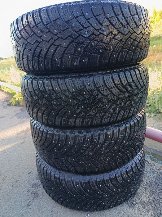 Продам зимние шины.