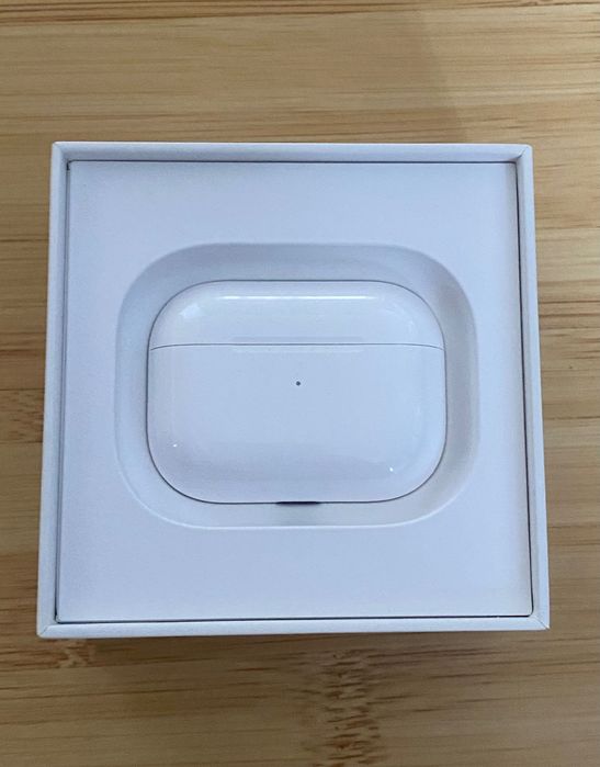 Casti Airpods Pro generatia 1