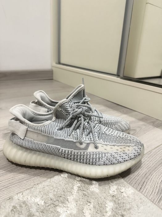 Yeezy 350 V2 Static