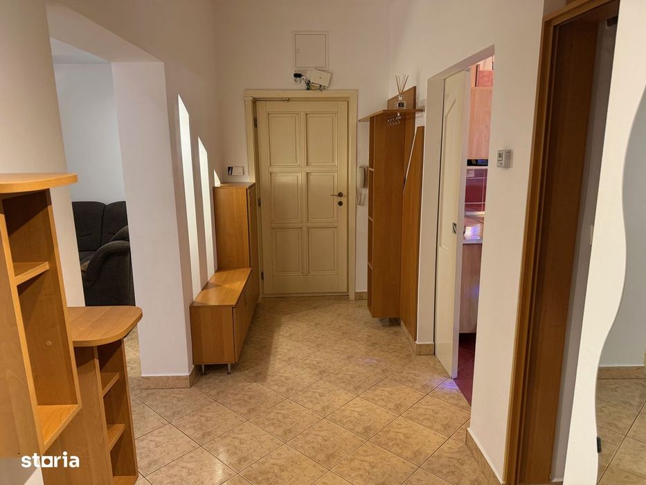 Apartament 3 camere,cu garaj,Zona Centrala