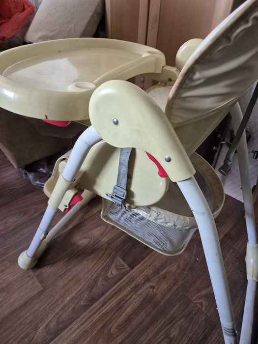 Продам детскую кровать и стул