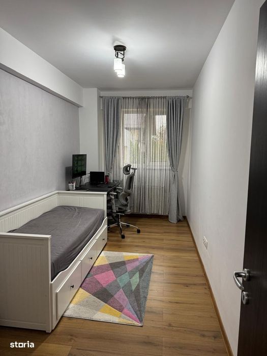 Apartament 3 camere complet mobilat si utilat, 9 Mai