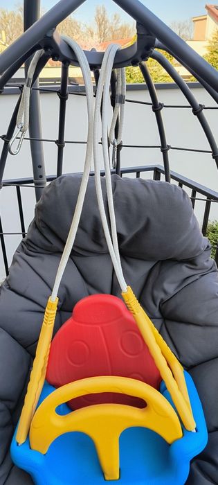 Leagăn pentru copii intre 6 luni și 2-3 ani