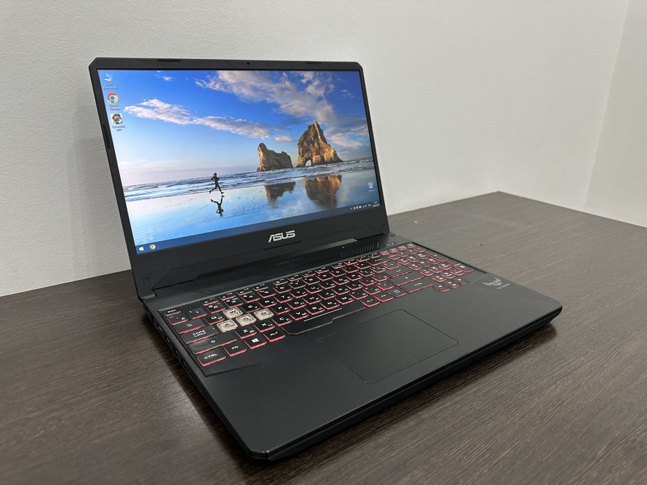 Игровой ноутбук intel Core i5-8300H/RAM 32Gb/SSD/GTX 1060 6Gb GDDR5