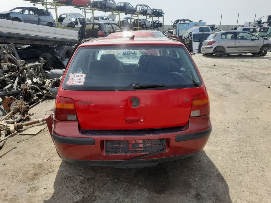 Centura siguranta stanga fata 27213118 Volkswagen Golf 4 (1997 - 2006)