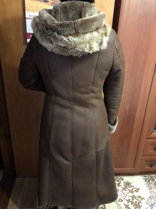 Продам натуральную дубленку , очень теплую