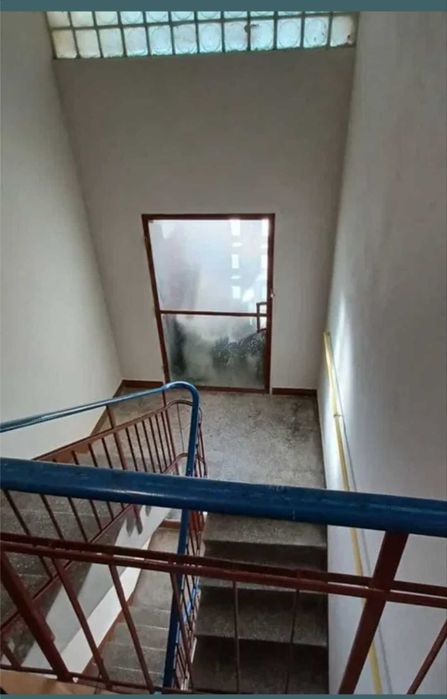 Vind apartament 2 camere parțial renovat