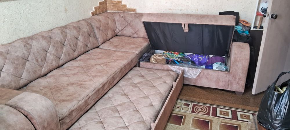 Угол продаеться.