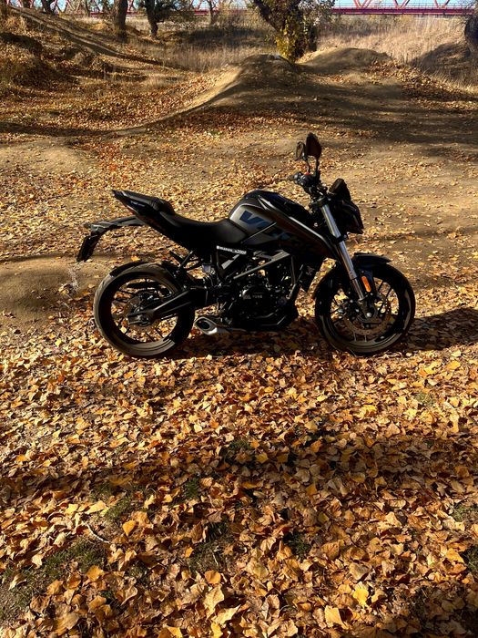 Vând motocicletă voge r125