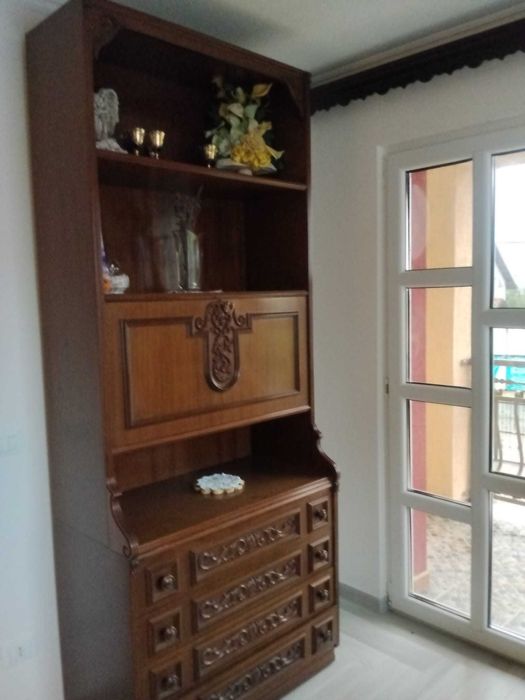 Mobilier sufragerie  vitrina