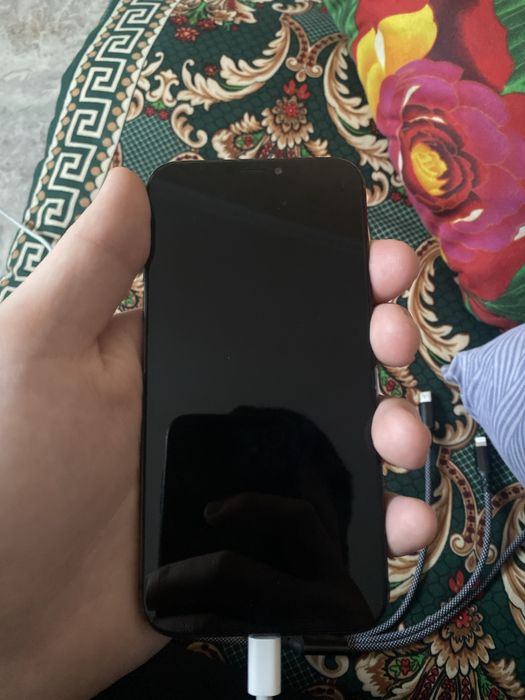 Iphone X 64гб.             .