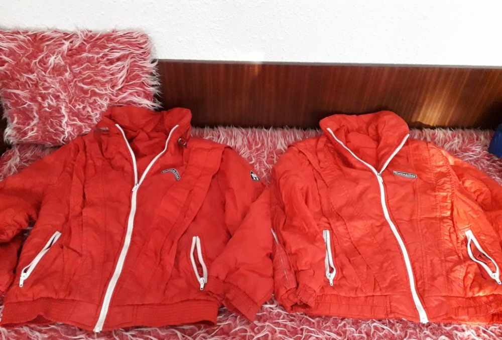 Дамски червени якета