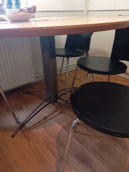 Masă de bucătărie