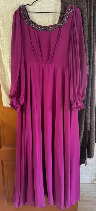 Продам вечерние платья