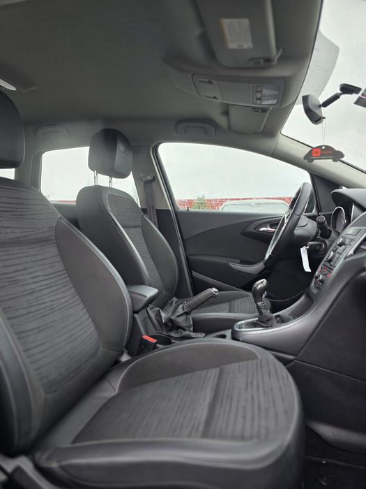 Opel Astra 1.6cdti 2015 Euro 6 RATE GARANTIE 12 luni