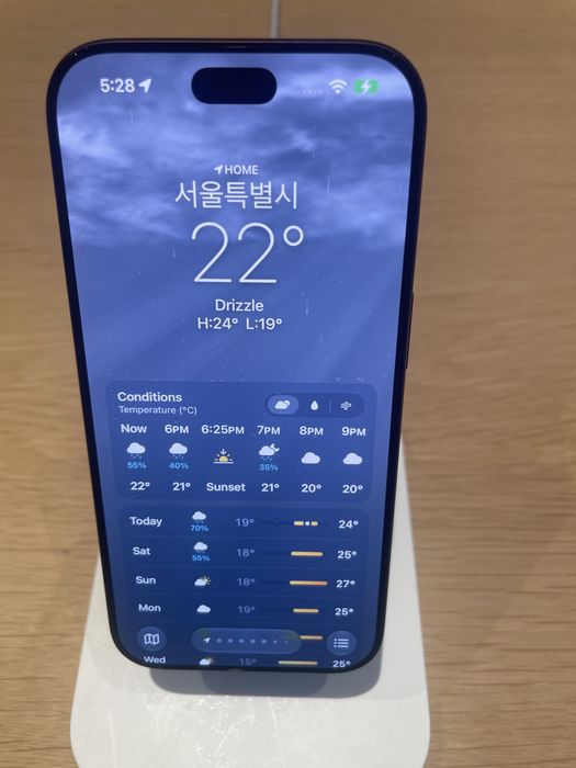 Iphone 18 pro 256gb Burgundy (Бордовый)