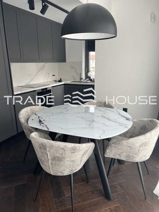 Дава се под наем Тристаен апартамент в Пловдив, Кършияка - 115 кв.м за 900 € - Снимка #4