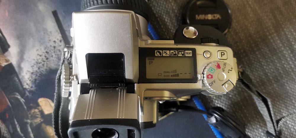 Minolta Konica DiMAGE 7i 5MP Digital Camera + Оригинална чанта