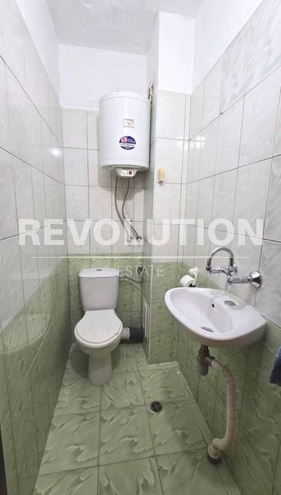 Дава се под наем Четиристаен апартамент в Варна, Бриз - 130 кв.м за 750 € - Снимка #11