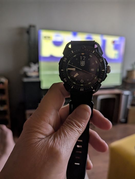 Часовник Лумонокс.идеален за рибари