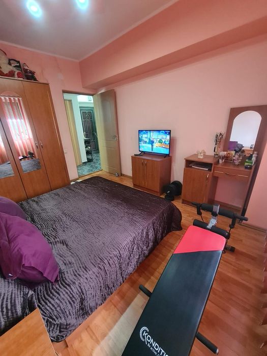 Vând apartament 2 camere