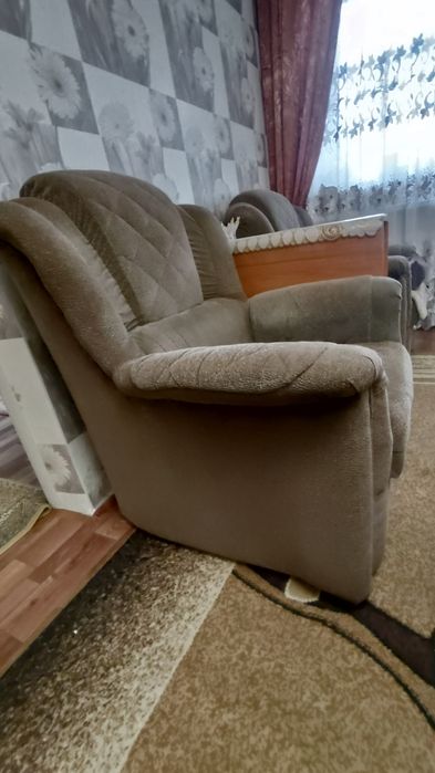 Диван+2кресла красивый цвет
