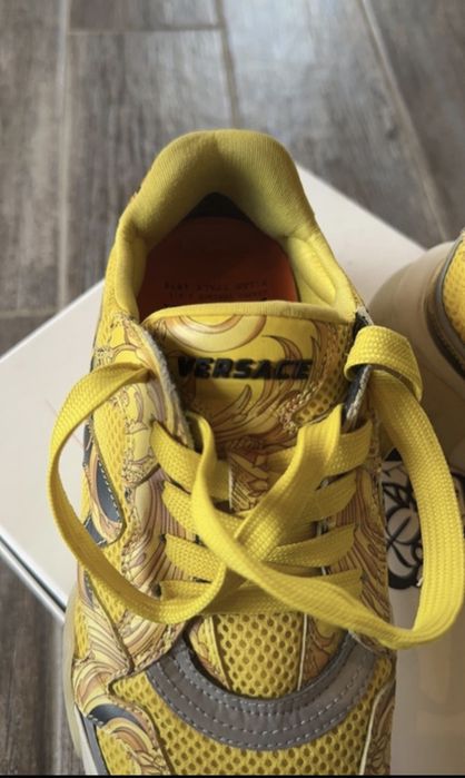 Versace adidasi dama 37