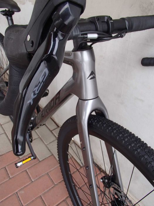 Bicicleta Gravel Full Carbon - Full GRX- Model 2025