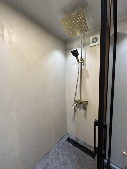 СРОЧНО !! 3в4 ком. квартира, 80м2. Авиасозлар-4. Ор-р: метро Яшнабад.