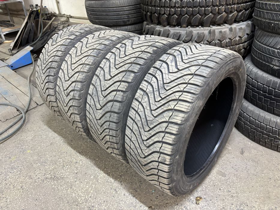 Всесезонни гуми Gripmax 235/45/18
