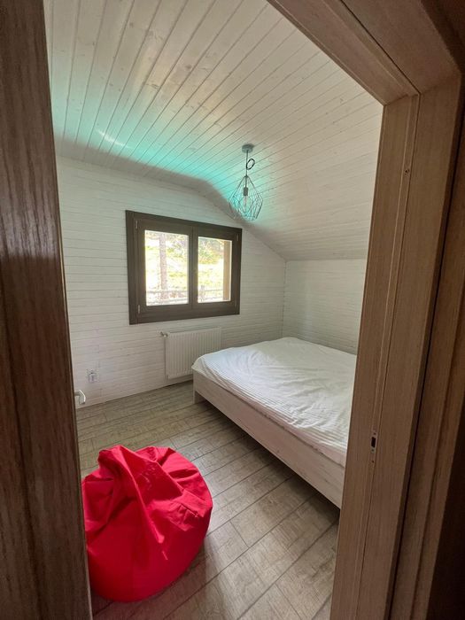 Vând cabană la Marisel