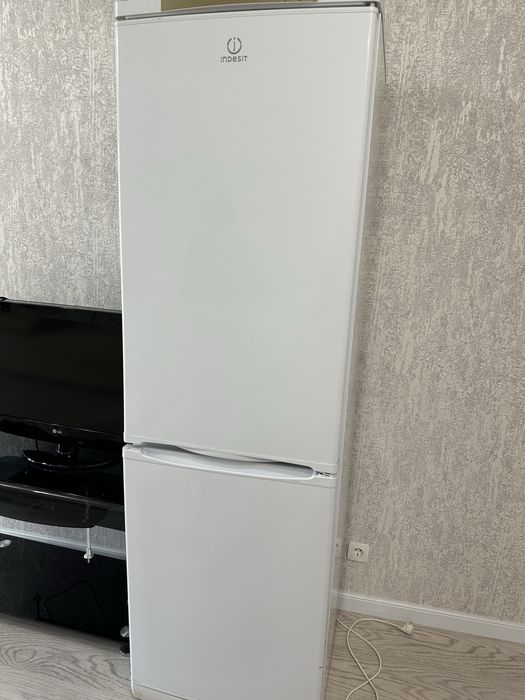 холодильник indesit двигатель не работает