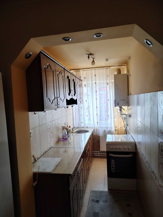 De închiriat apartament cu 2 camere