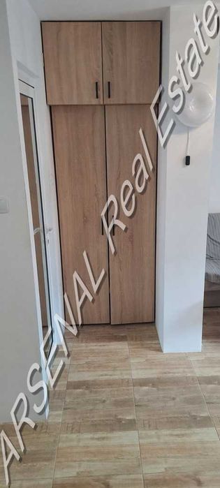 Дава се под наем Ателие в София, Център - 34 кв.м за 350 € - Снимка #2