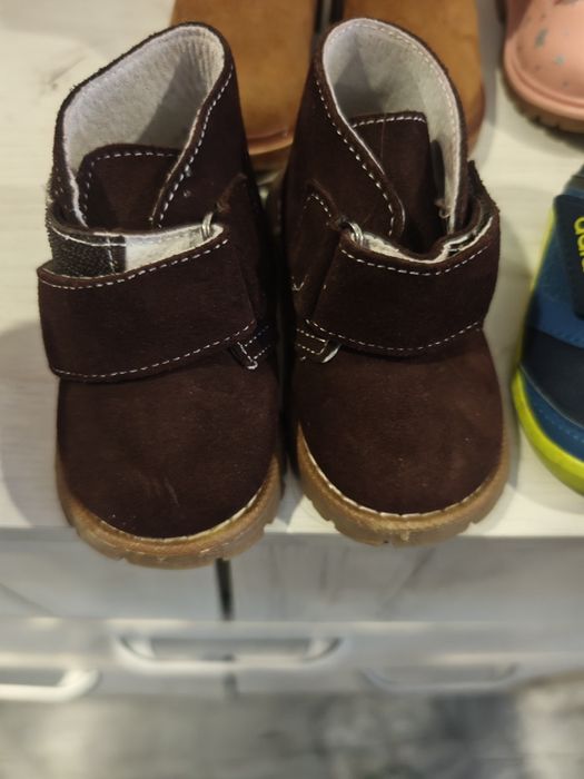 Подарявам обувки за дете