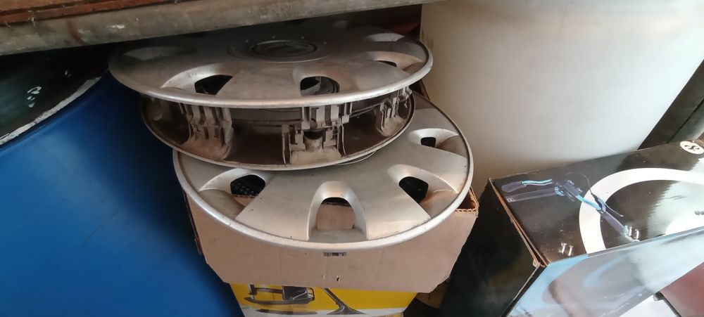 Тасове за VW размер 15 цола 2бр.