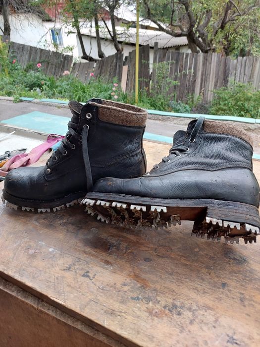 Продам Берцы триколи