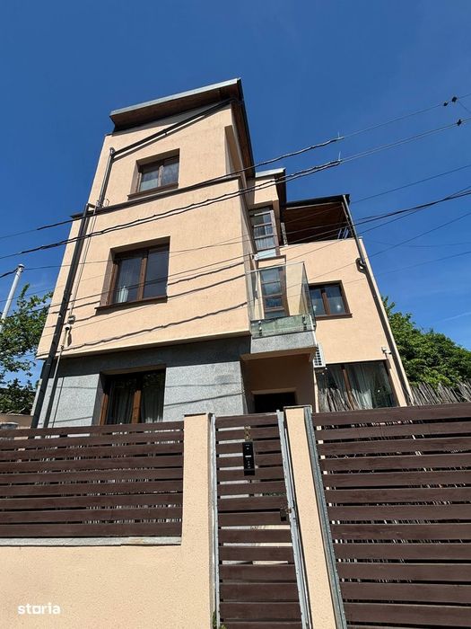 Vilă individuală cartier Băneasa, Herăstrău, Nord,accept schimburi
