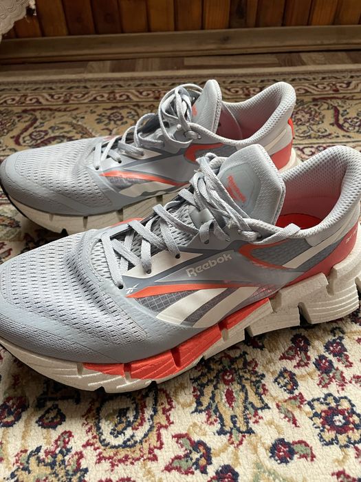 Reebok floatzig 1