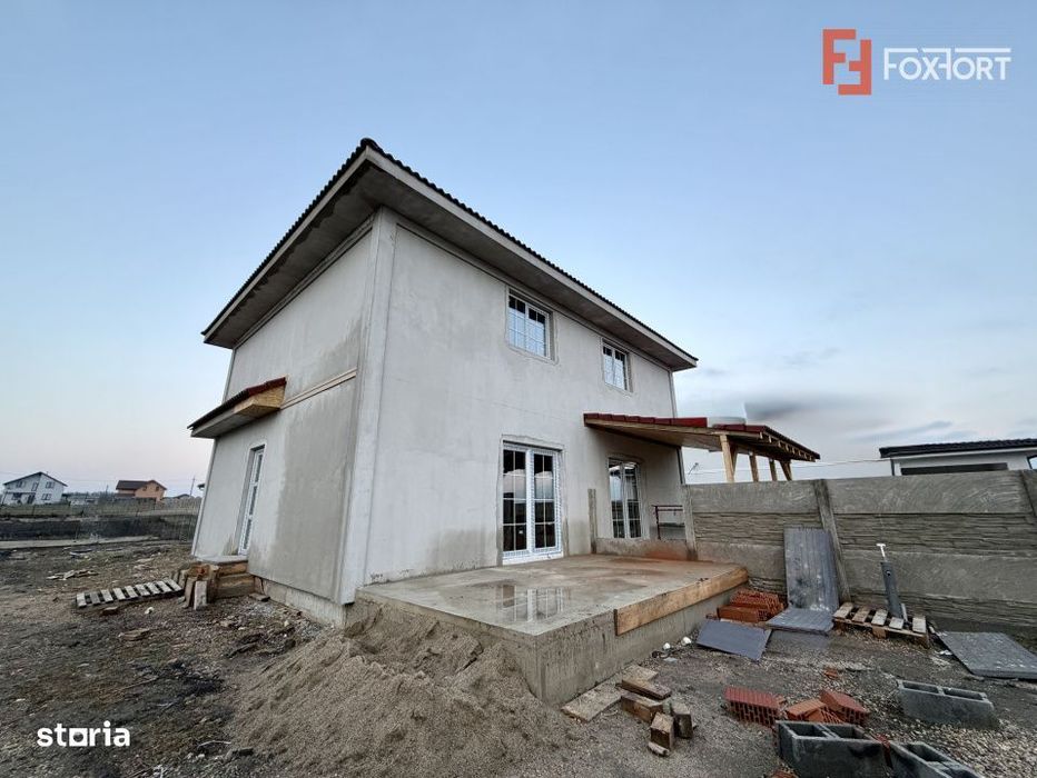 Duplex cu 3 camere de vanzare la cheie, finisaje la alegere in Sanandr