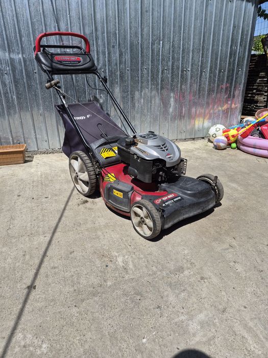 Mașină de tuns iarbă gazon Troy Bilt