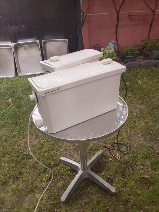 Vând pompă cu tocător grundfos