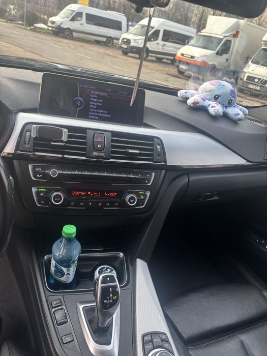 Bmw F30 2.0d  M