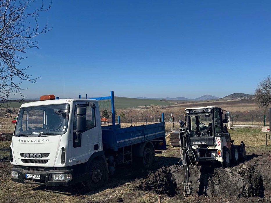 Услуги с Верижен мини багер, Комбиниран мини багер и самосвал