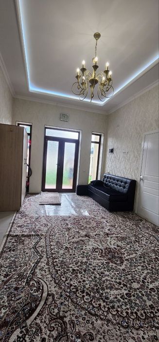 Гулистон 3соток 4комнатная новая евроремонт 100м от дороги